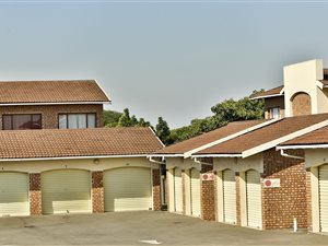 3 Bed Apartment in Arboretum