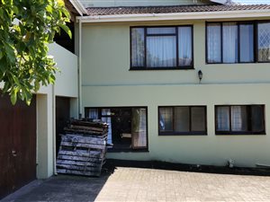 3 Bed House in Manaba