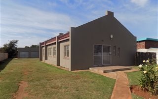 3 Bedroom House in Welverdiend