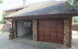 5 Bedroom House in Bronkhorstspruit