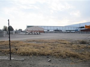 1.2 ha Land available in Estoire
