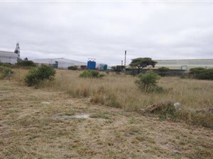 2520 m² Land available in Ladanna