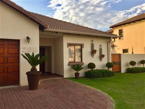 3 Bedroom House in Stone Ridge Estate