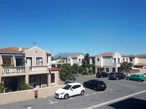 2 Bed Apartment in Parklands