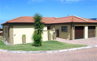 3 Bedroom Townhouse in Seemeeu Park
