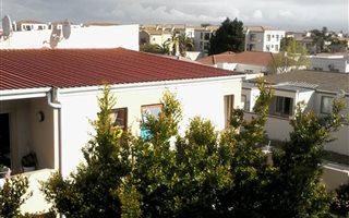 Studio Apartment in Parklands