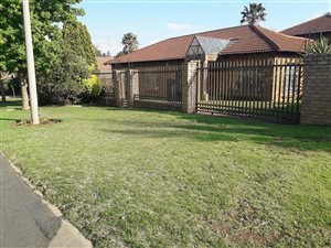 4 Bed House in Vanderbijlpark SE4