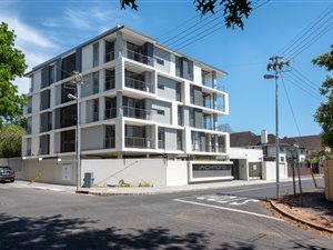 2 Bed Apartment in Kenilworth Upper