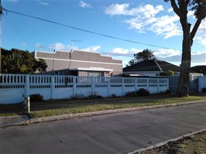3 Bed House in Newton Park