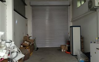 379 m² Industrial space in Airport Industria