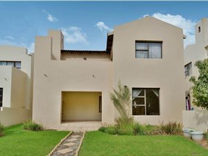 3 Bed Duplex in Dainfern