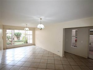 2 Bed Flat in Westdene
