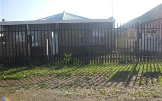 2 Bedroom Simplex in Vereeniging