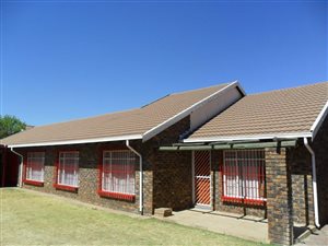3 Bed House in Risiville