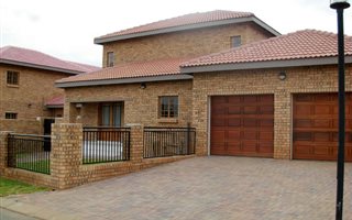 3 Bedroom Townhouse in Bronkhorstspruit