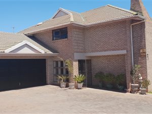 4 Bed House in Vredenburg