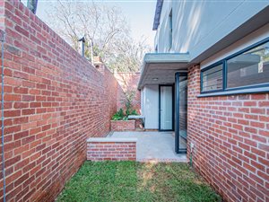 3 Bed Townhouse in Menlo Park