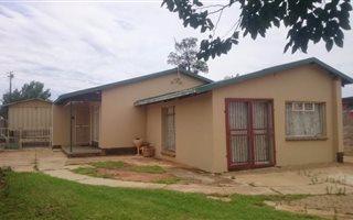 3 Bedroom House in Randlespark