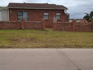 2 Bedroom House in West End