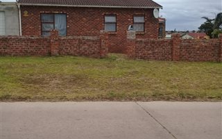 2 Bedroom House in West End