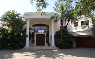 4 Bedroom House in Dainfern