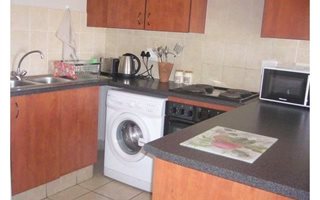 1 Bedroom Apartment in Paramount Estate