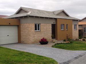 3 Bed House in Hansmoeskraal