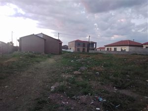 250 m² Land available in Golden Gardens