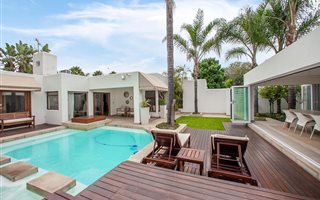 2 Bedroom Cluster in Woodmead