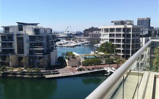 2 Bedroom Apartment in Waterfront