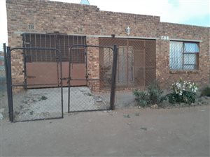 3 Bed House in Duduza