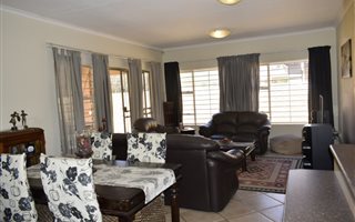 3 Bedroom House in Comet