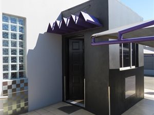620 m² Office Space in Lyttelton Manor