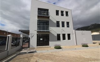 145 m² Office Space in Paarl