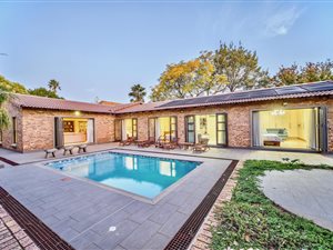 4 Bed House in Sunninghill