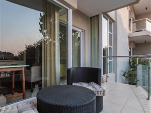 1 Bed Apartment in Parktown North