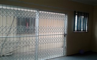 2 Bedroom House in Nagina