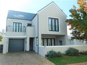 3 Bed House in Capolavoro Estate