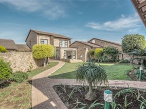 4 Bed Townhouse in Greenacres