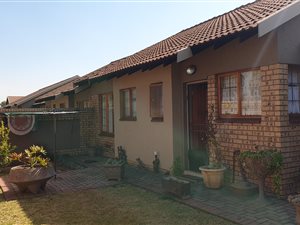 2 Bed Townhouse in Middelburg South