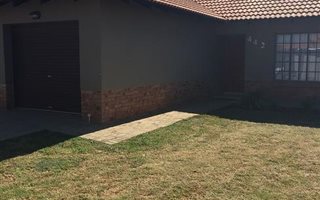 3 Bedroom House in Waterkloof