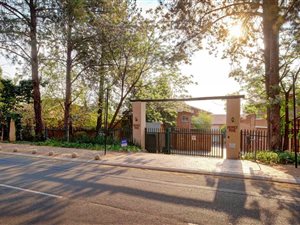 3 Bed Apartment in Bryanston