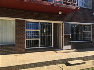 2 Bed Flat in Parys