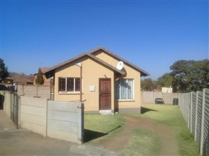 2 Bed Townhouse in Naturena