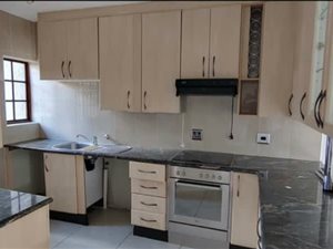 3 Bed Townhouse in Blue Gill