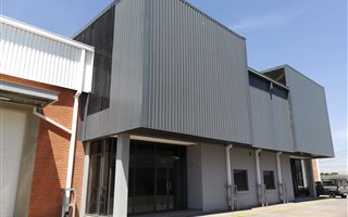 342 m² Industrial space in Ferndale