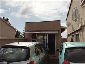 1 Bed House in Newlands East