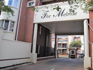 2 Bed Apartment in Melrose North