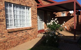 3 Bedroom House in Highveld