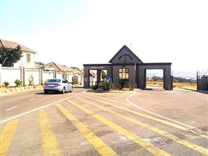 2 Bed House in Kosmosdal
